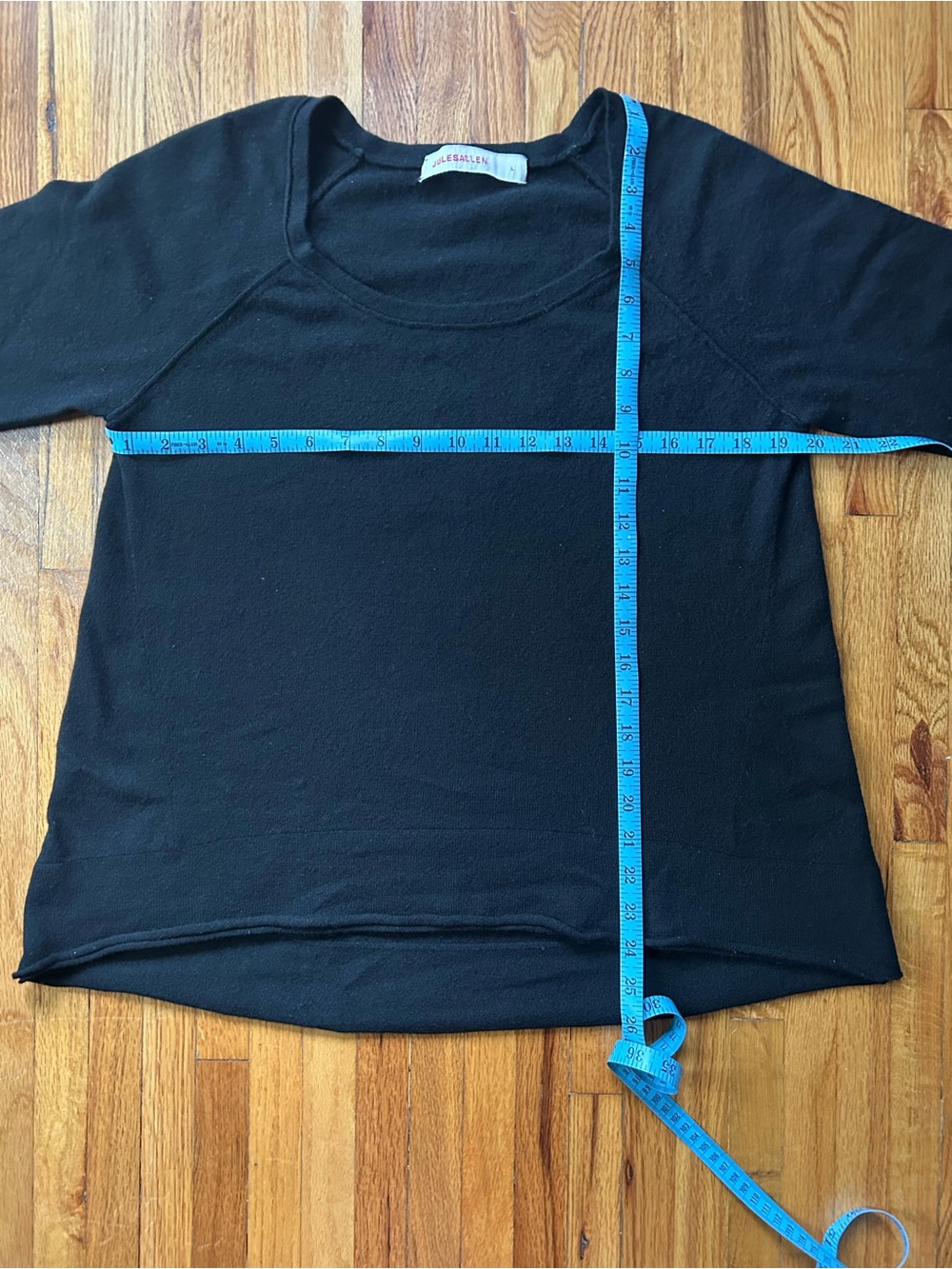 Jules Allen Cashmere Long Sleeve Sweater with High Low Hemline